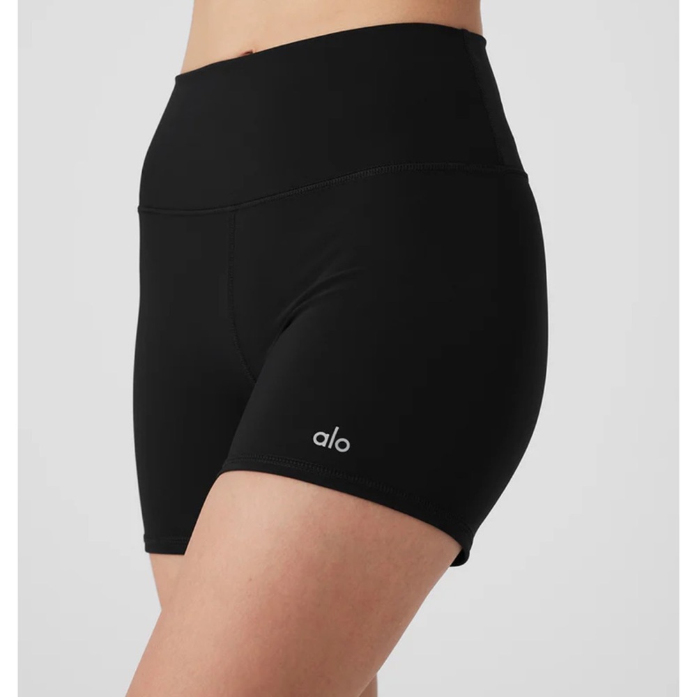 Alo Vapor Shorts